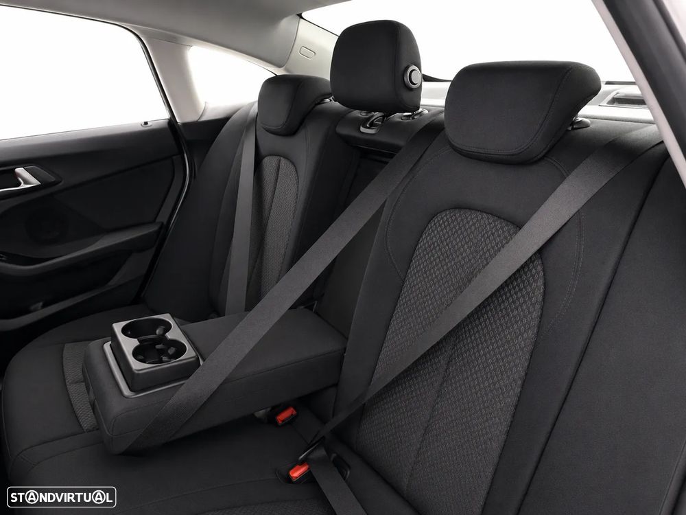 BMW 216 Gran Coupé d Advantage - 13