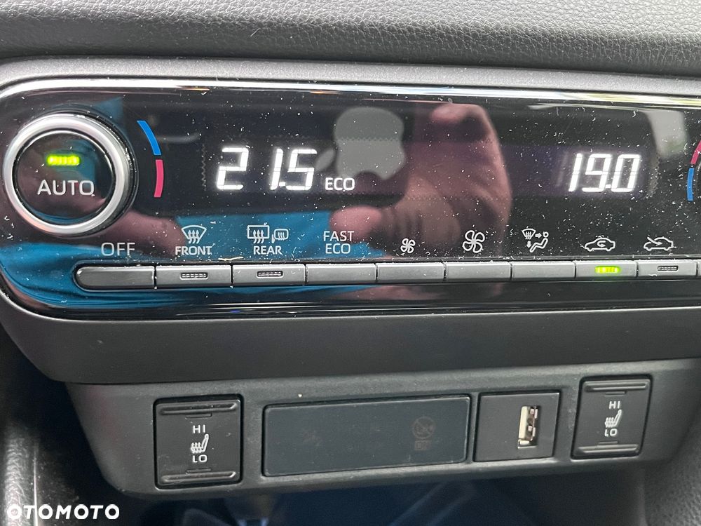 Toyota Yaris Hybrid 1.5 Executive - 7