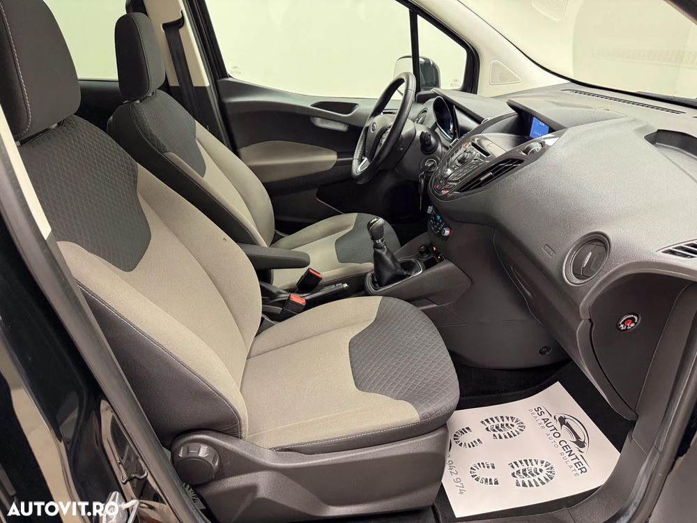 Ford Tourneo Courier 1.0 EcoBoost Titanium - 13