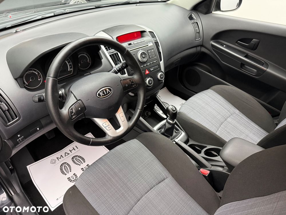 Kia Ceed Cee'd 1.4 Comfort - 24
