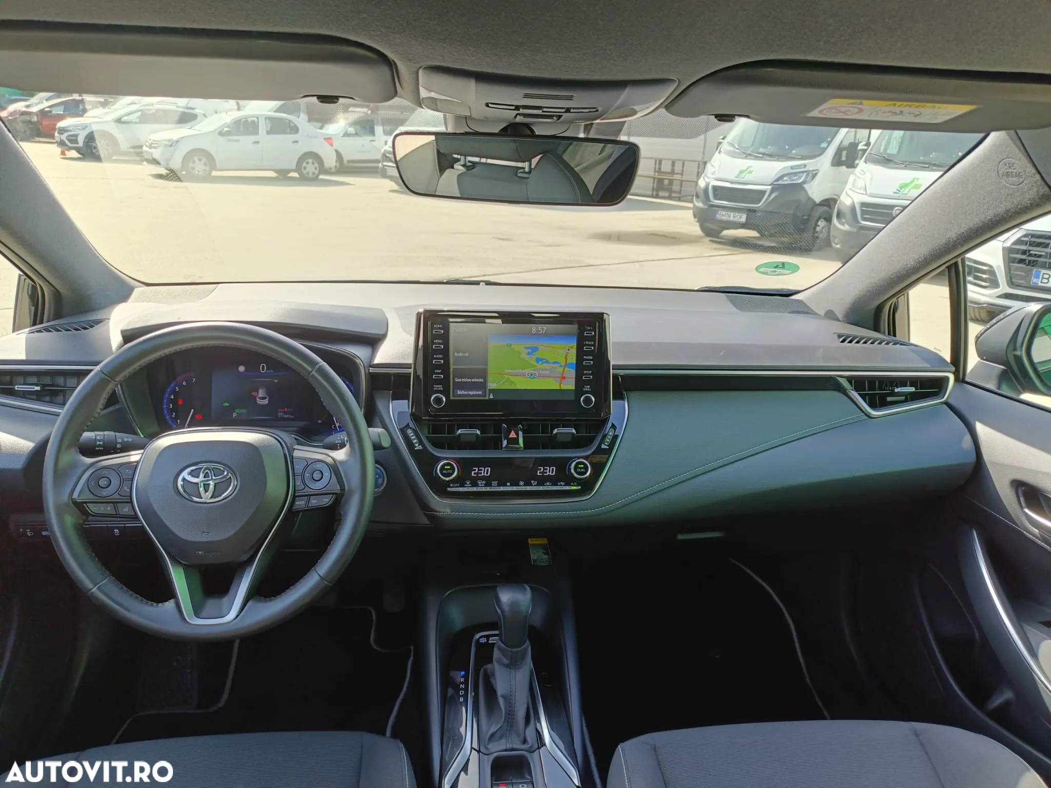 Toyota Corolla 1.8 Hybrid Comfort - 12