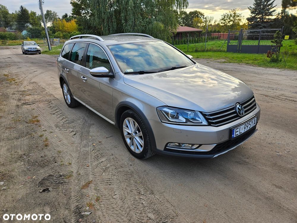 Volkswagen Passat Alltrack 2012 photo 2