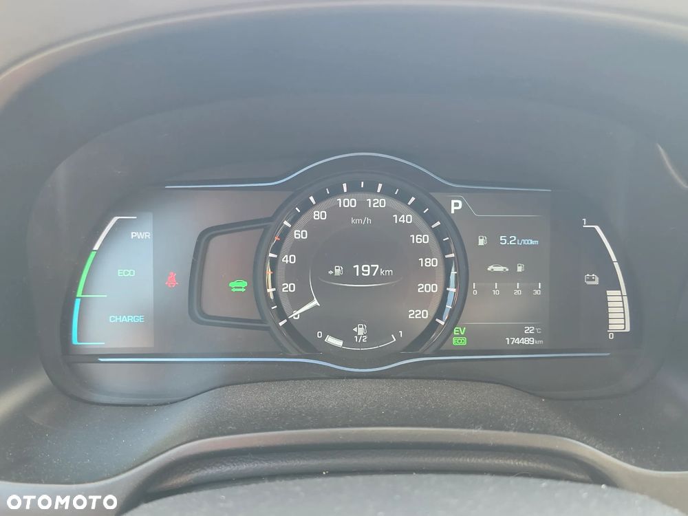 Hyundai IONIQ Hybrid Business - 36