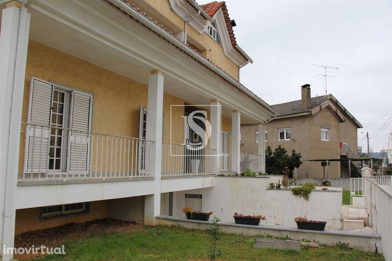 Moradia Isolada T4+1 em Orgens - Grande imagem: 4/28