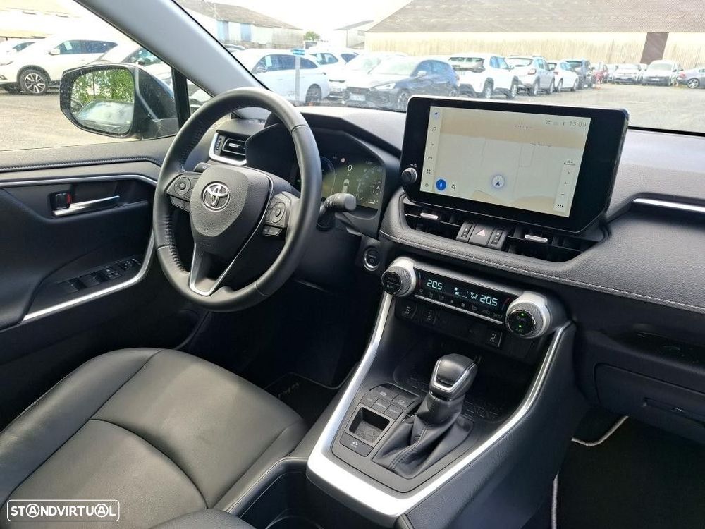 Toyota RAV4 2.5 HDF Comfort - 8