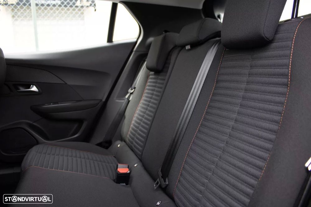 Peugeot e-2008 50 kWh Allure Pack - 19