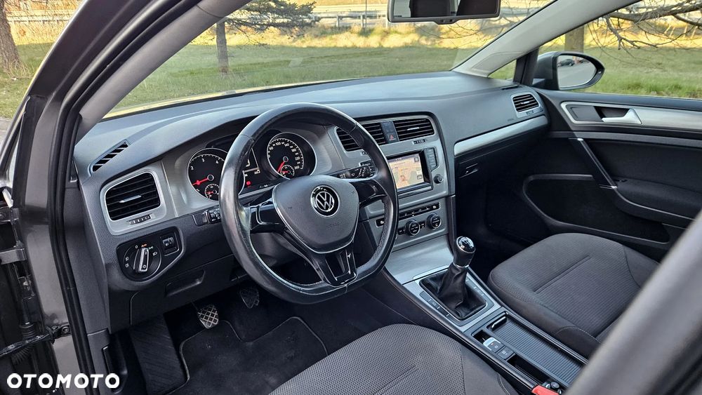 Volkswagen Golf 1.6 TDI BlueMotion Comfortline - 5