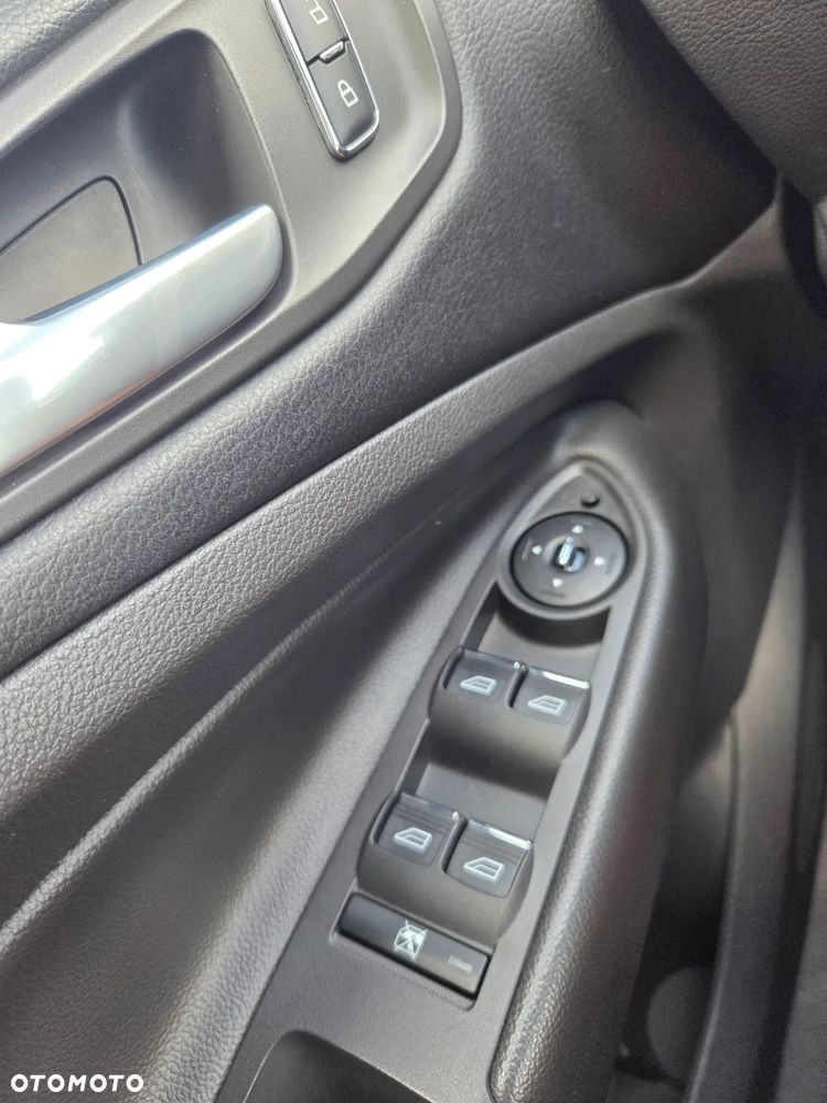Ford Kuga 2.0 TDCi 4WD Trend - 13