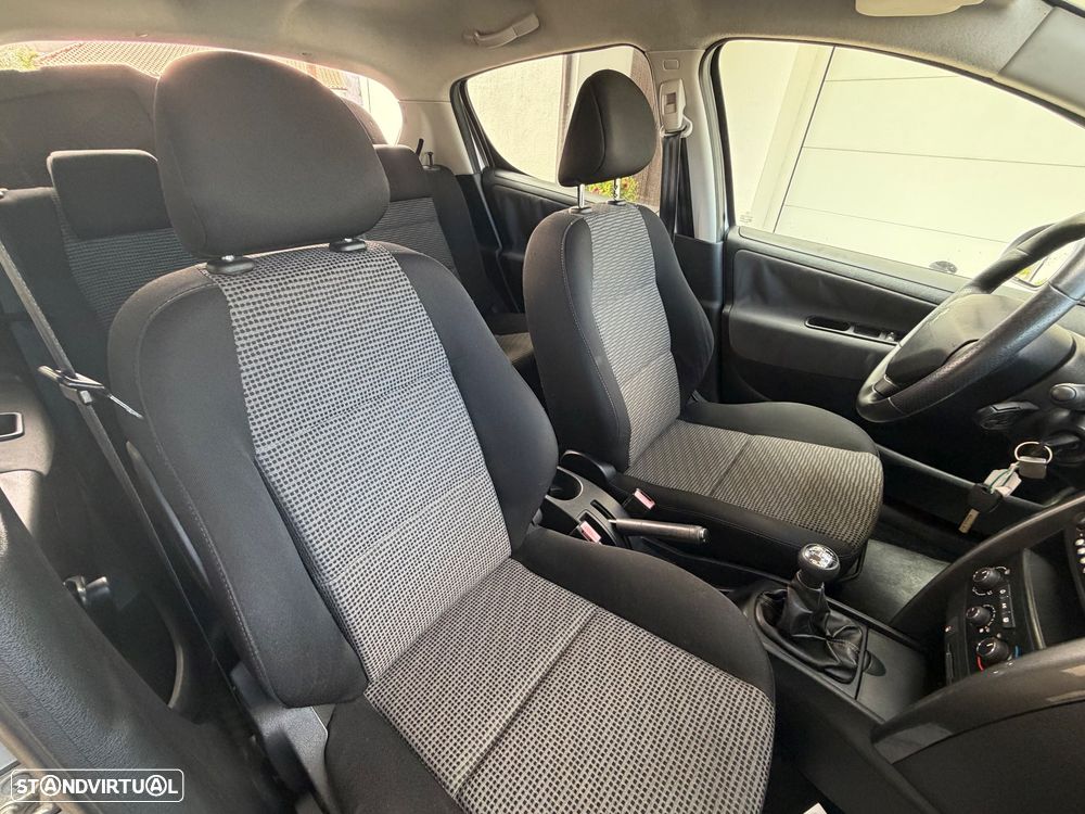 Peugeot 207 1.4 HDi Sport - 10
