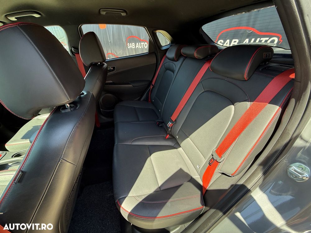 Hyundai KONA 1.6 CRDi 4WD 7DCT Highway - 12