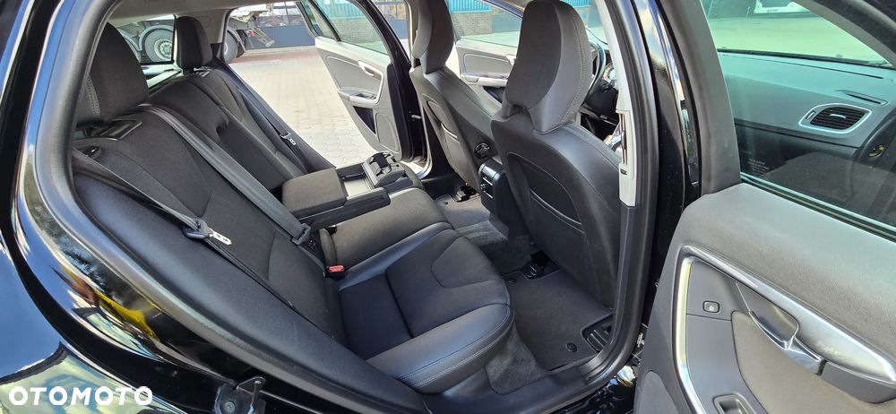 Volvo V60 D4 Geartronic Edition Pro - 8