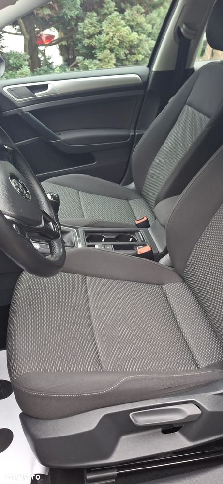 Volkswagen Golf 1.0 TSI Comfortline - 15