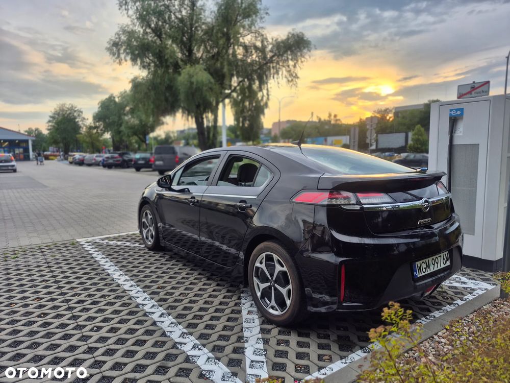 Opel Ampera - 1