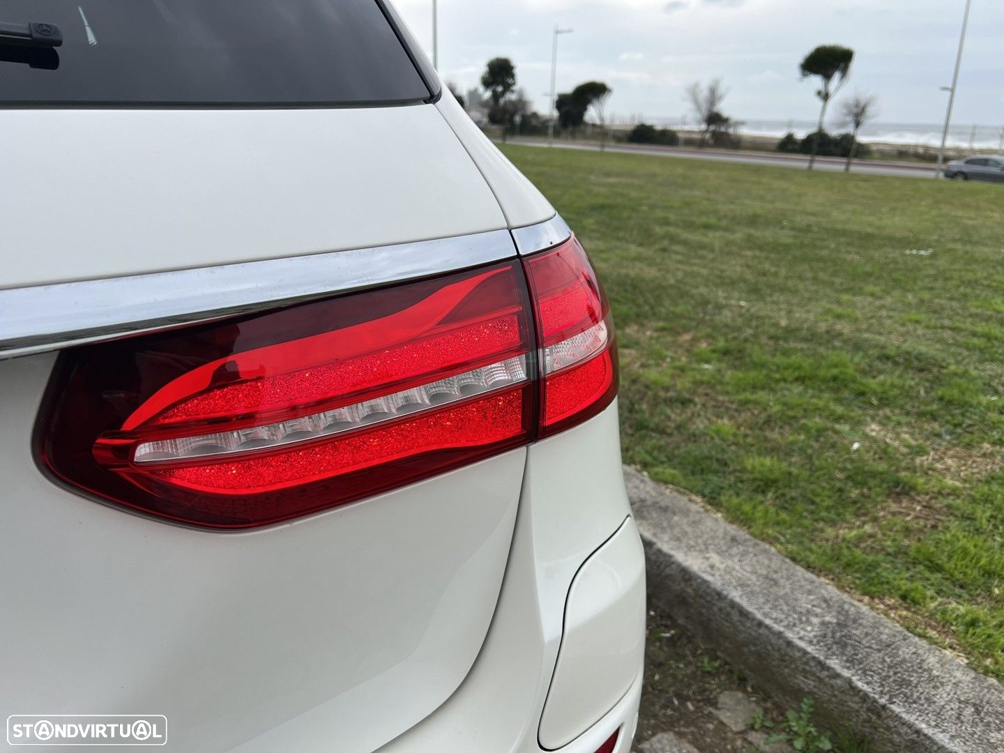 Mercedes-Benz E 300 de AMG Line - 10