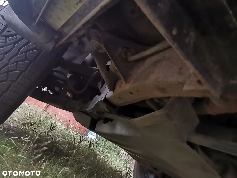 Ford Maverick 2.4 GLX - 10