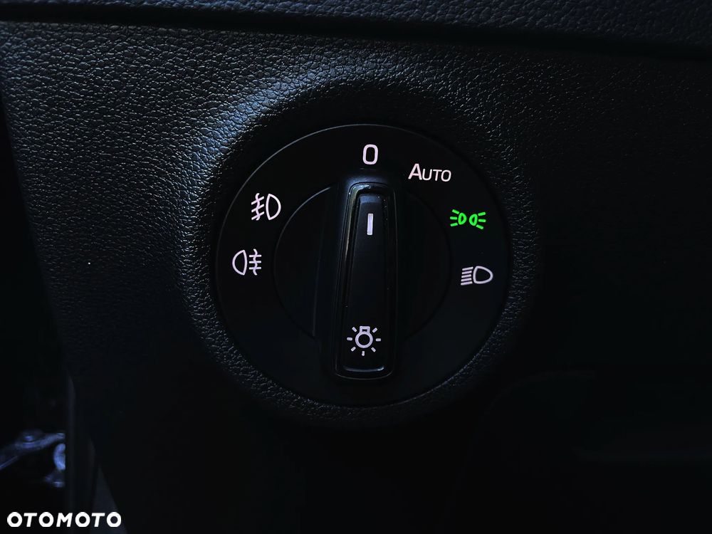 Skoda Karoq 1.6 TDI SCR DSG Style - 34