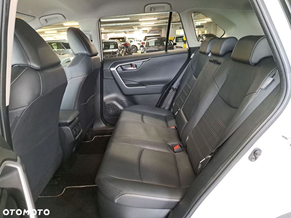 Toyota RAV4 - 13
