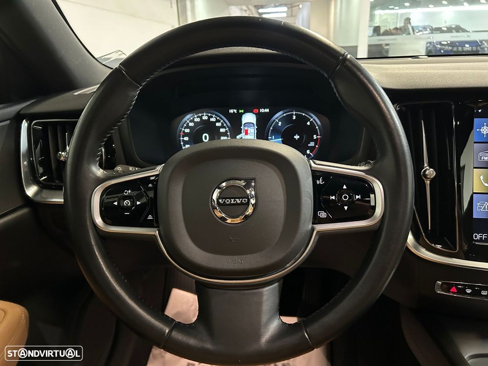 Volvo V60 2.0 D3 Inscription - 24
