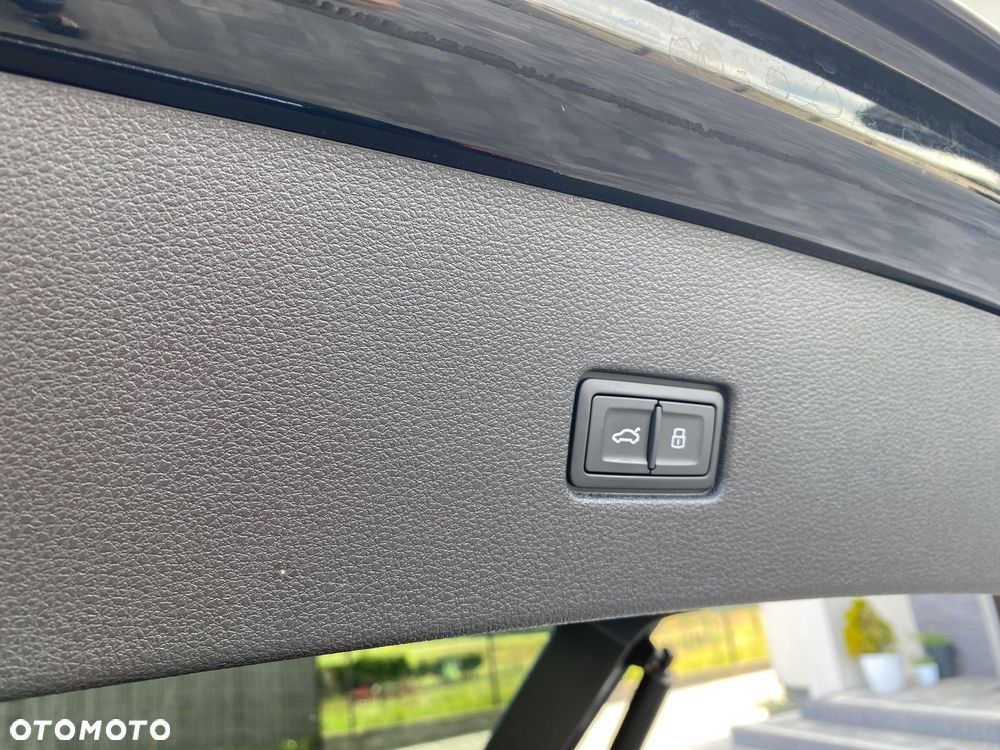 Audi Q8 55 TFSI quattro tiptronic - 29