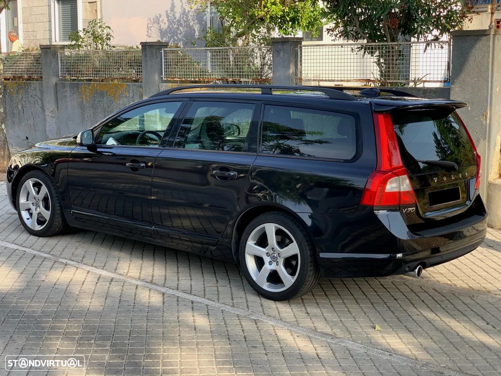 Volvo V70 2.0 D3 R-Design S/S Geartronic - 4