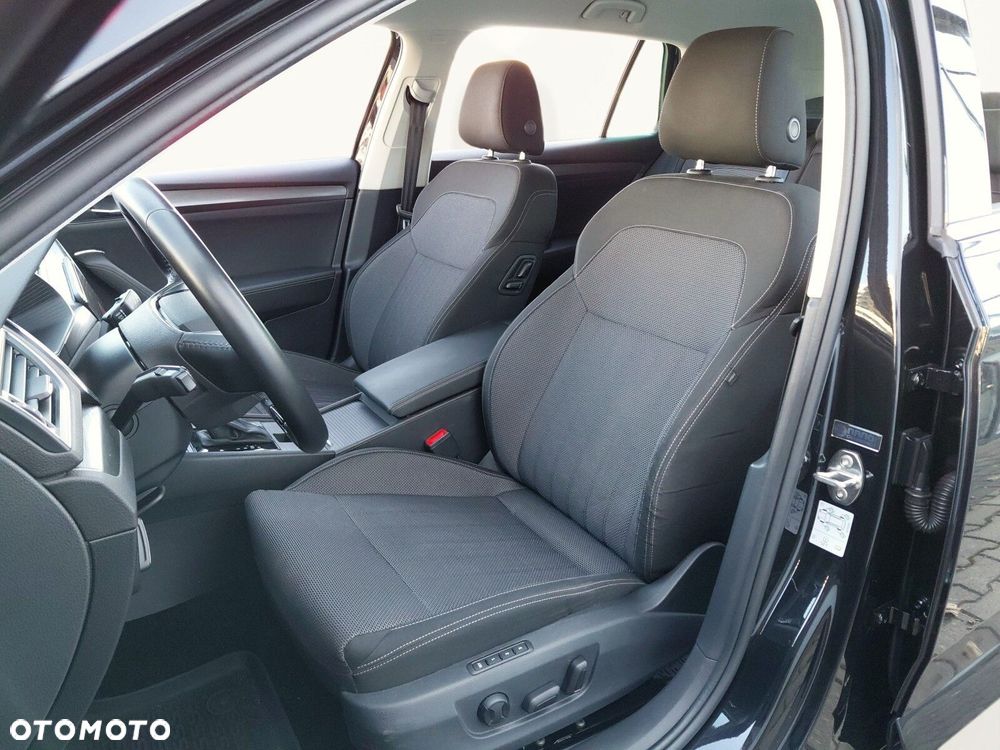 Skoda Superb 2.0 TDI SCR Style DSG - 10