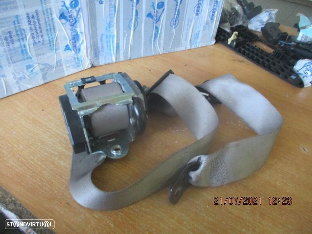 Pre-Tensor 2118601486 MERCEDES W211 SW 2006 TD - 3