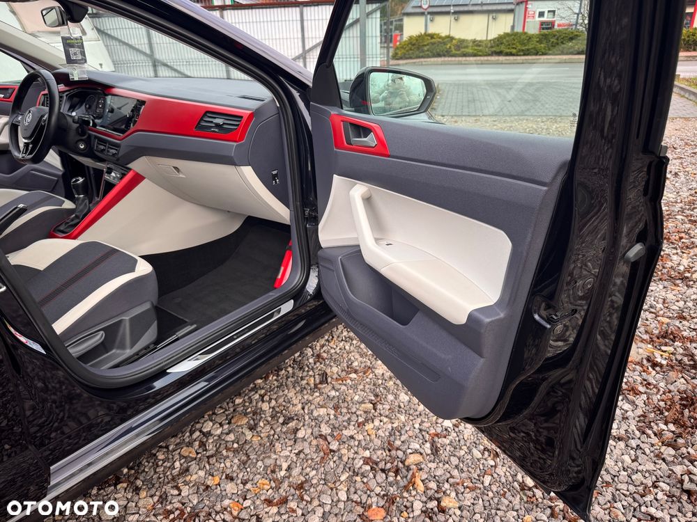 Volkswagen Polo - 29