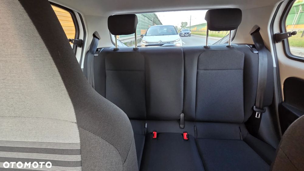 Volkswagen up! 1.0 move - 11