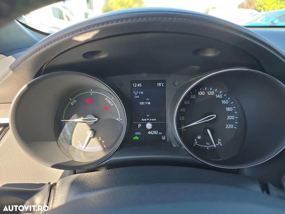 Toyota C-HR - 13