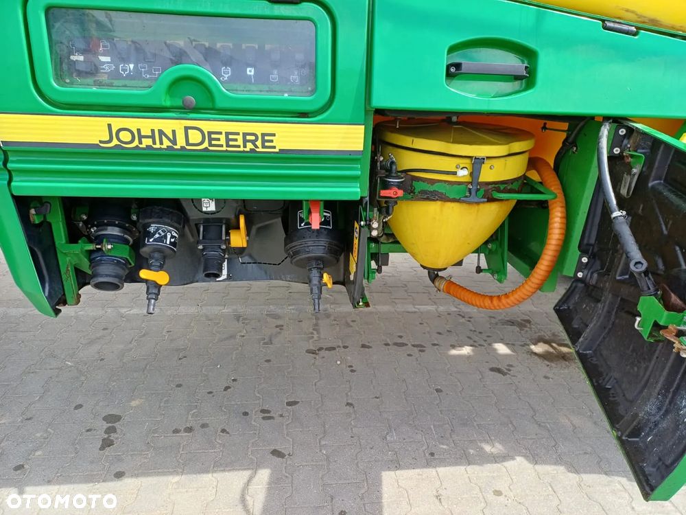 John Deere R962i - 9