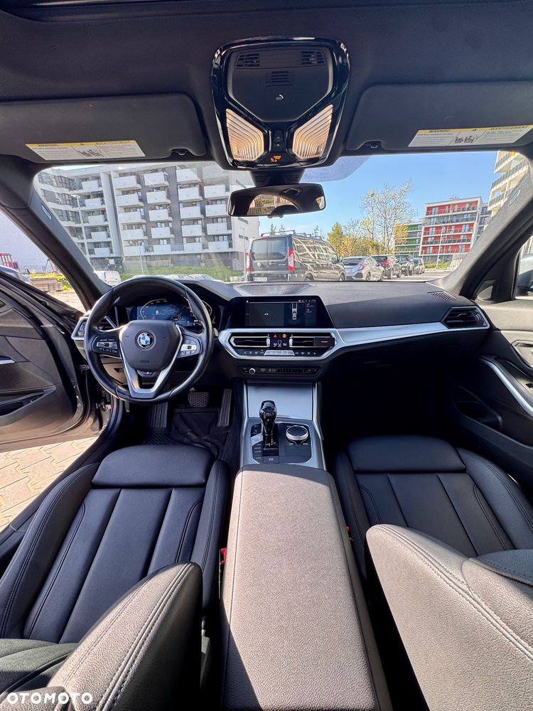 BMW Seria 3 330i xDrive Sport Line - 6