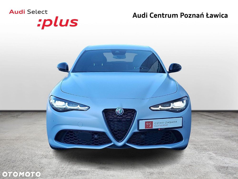 Alfa Romeo Giulia - 8