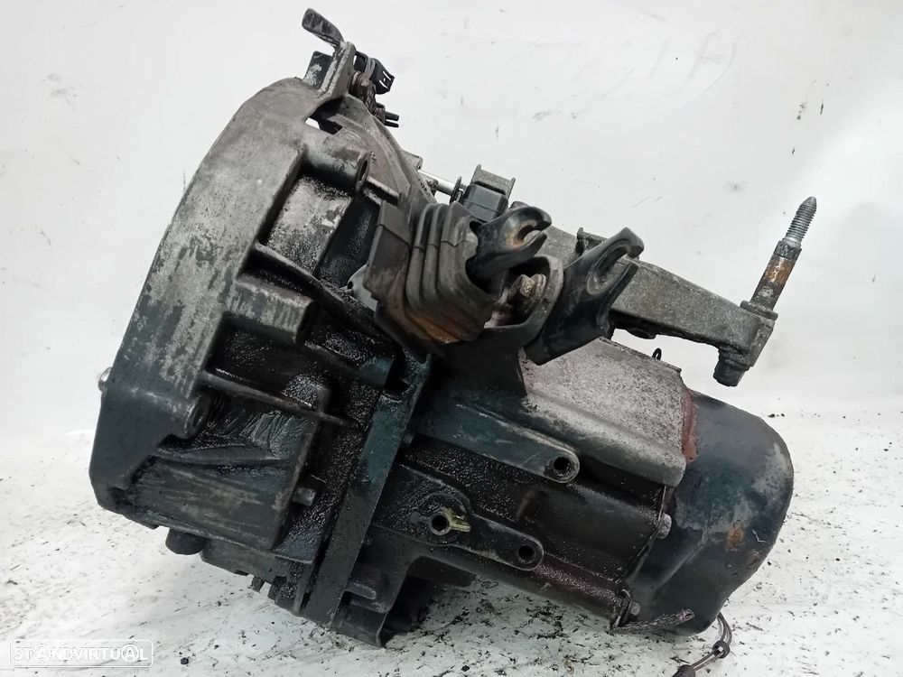 Caixa de velocidades manual RENAULT Clio II (BB0/1/2_, CB0/1/2_) - 4