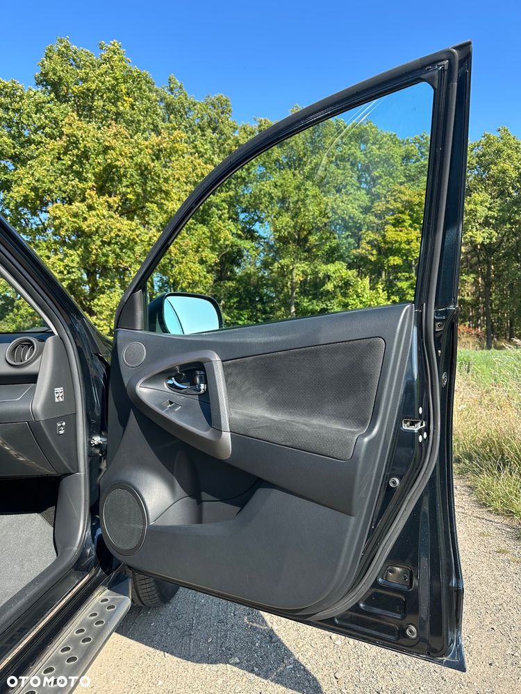 Toyota RAV4 - 20