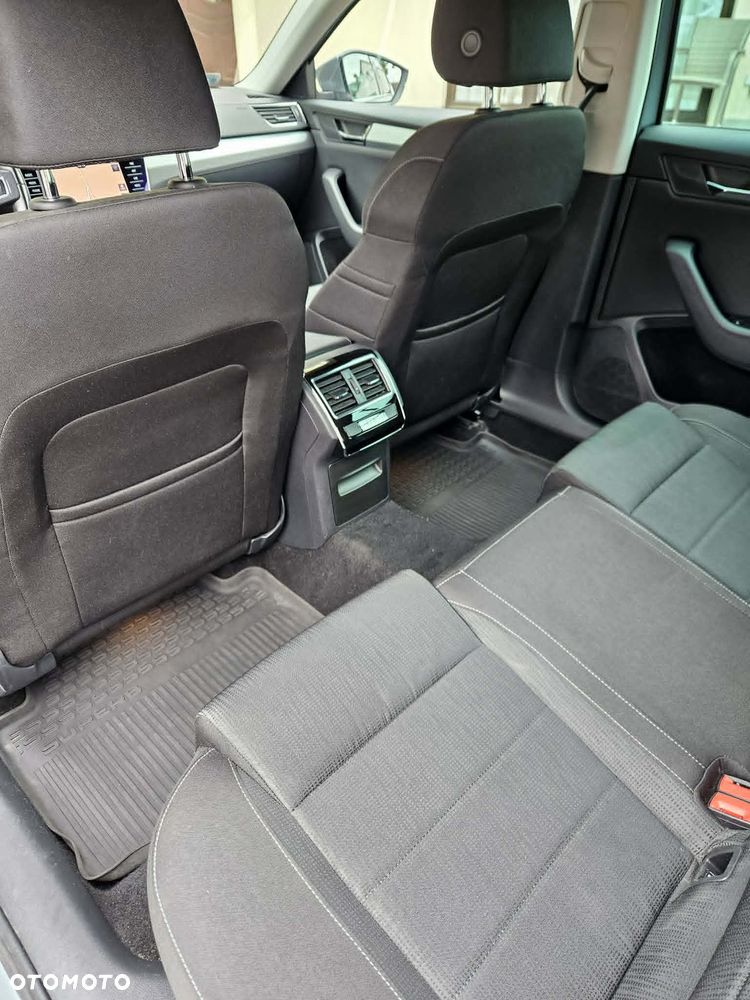 Skoda Superb 2.0 TDI Ambition DSG - 18