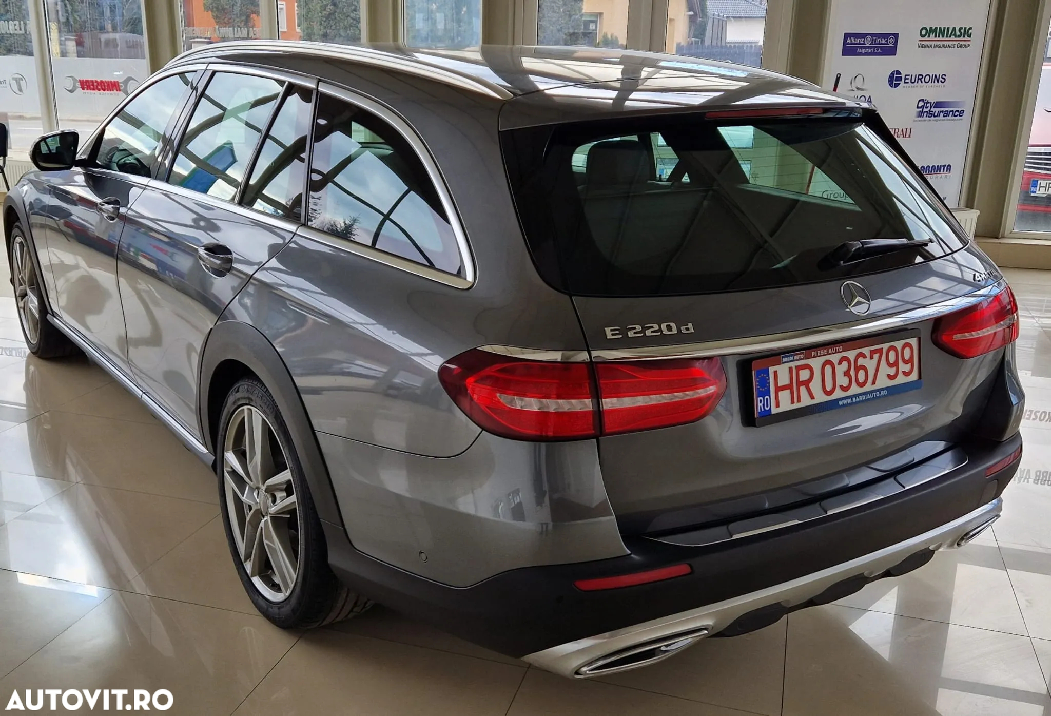 Mercedes-Benz E 220 d 4Matic T All-Terrain 9G-TRONIC Avantgarde - 6