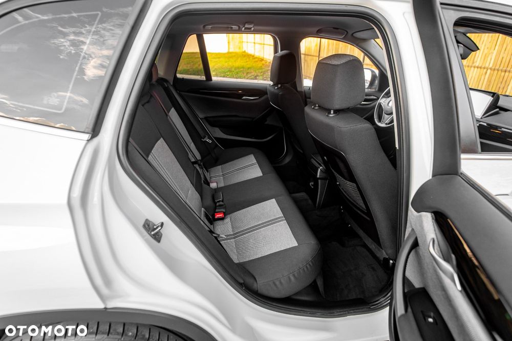 BMW X1 xDrive23d - 36
