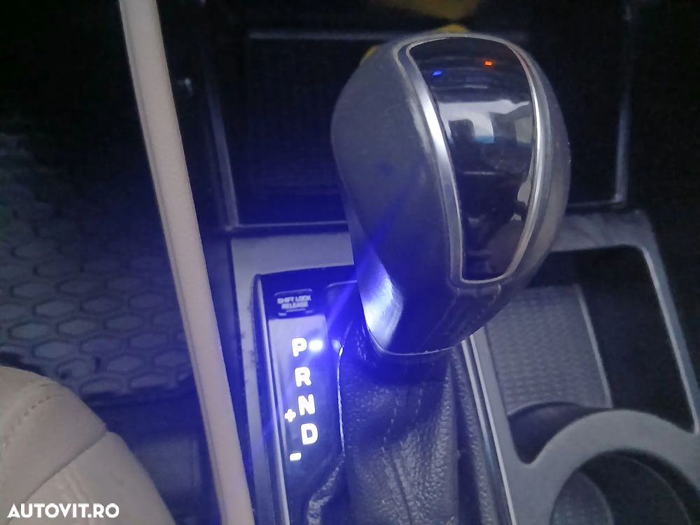 Hyundai Tucson 1.6 GDI 2WD DCT Premium - 10