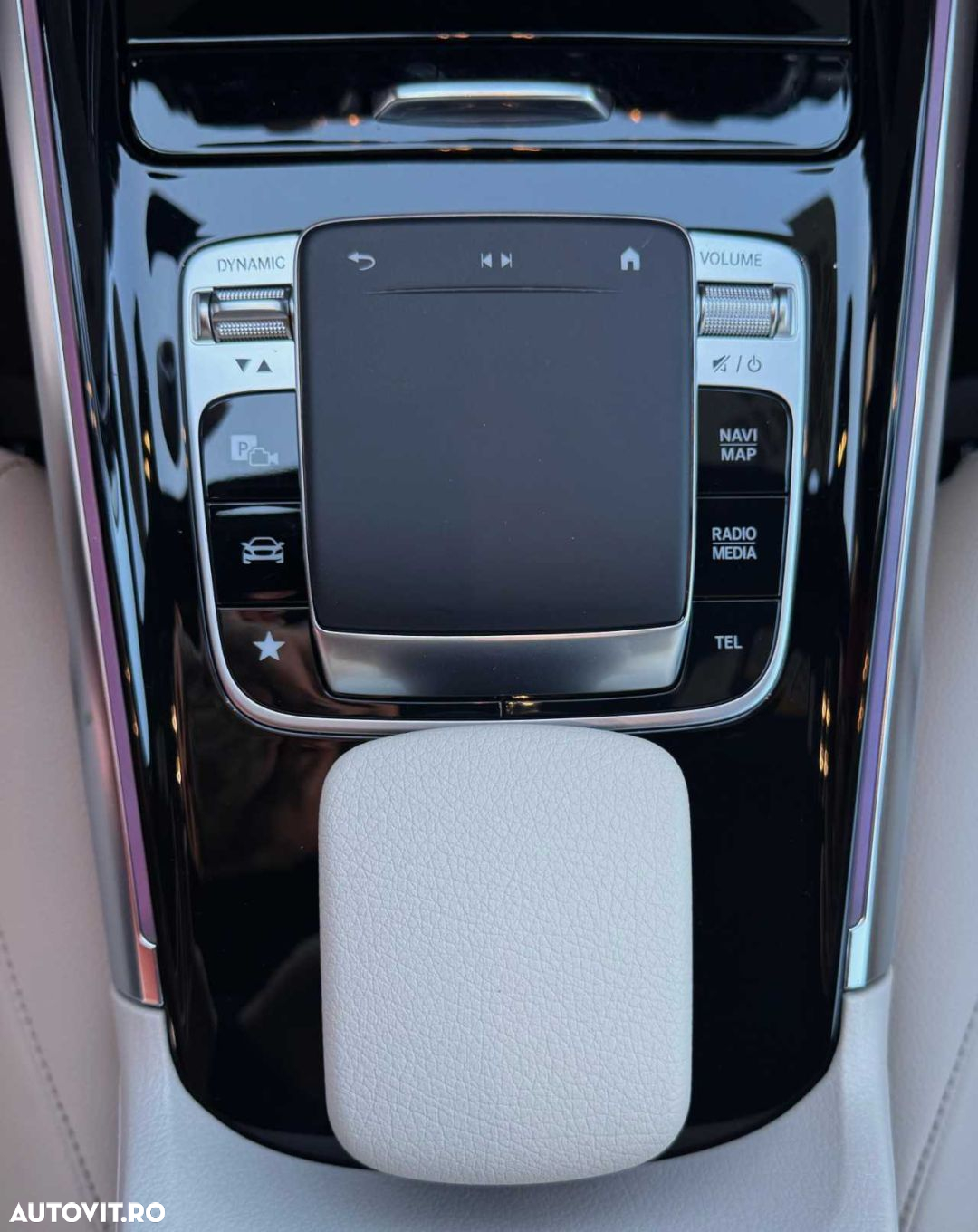 Mercedes-Benz GLB - 27