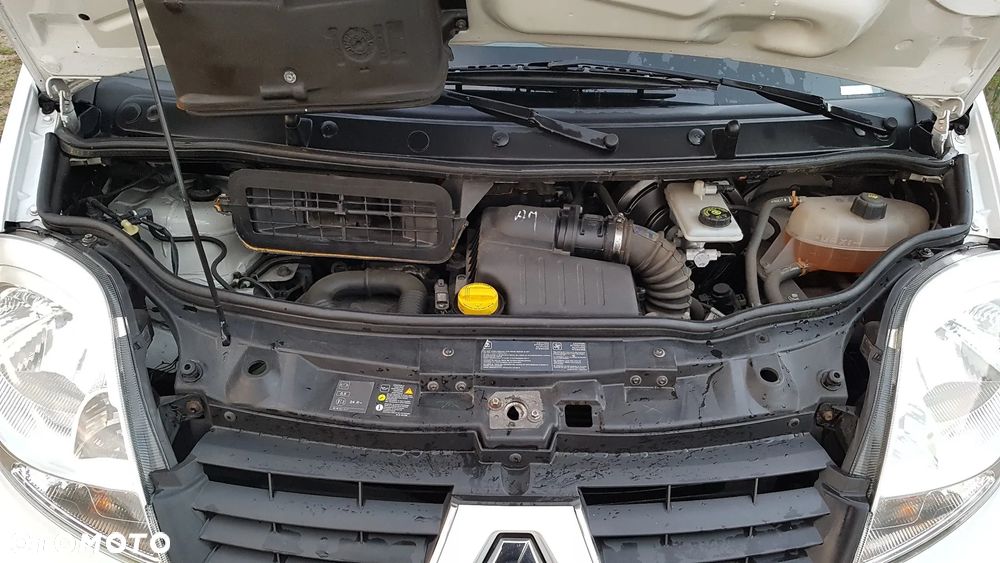 Renault Trafic - 11