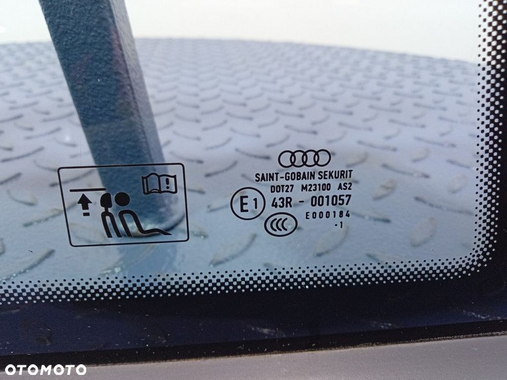 AUDI A1 8X 3D SZYBA KAROSERYJNA TYŁ PRAWA 11R 8X3845300 - 2