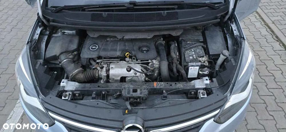 Opel Zafira 1.6 CDTI Elite S&S - 13