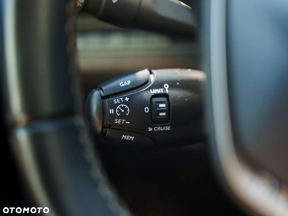 Peugeot 3008 BlueHDi 130 Stop & Start Allure - 28