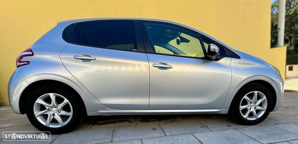 Peugeot 208 1.4 HDi Active - 3