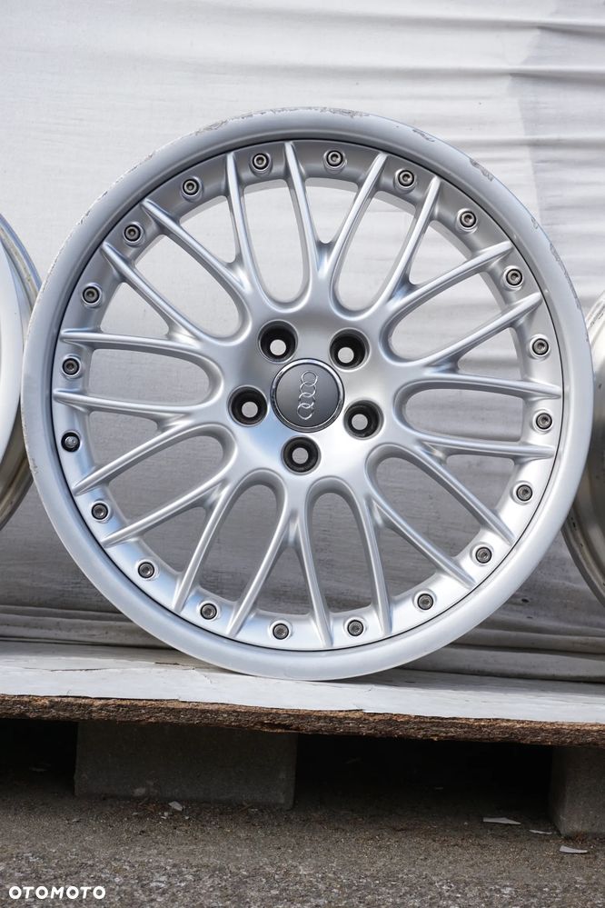 Audi 5x112 19 9J et33 8T0601025P - 6