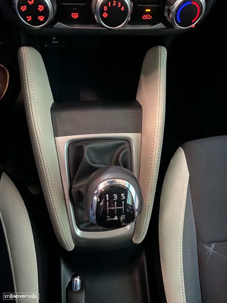 Nissan Micra 0.9 IG-T N-Connecta S/S - 10