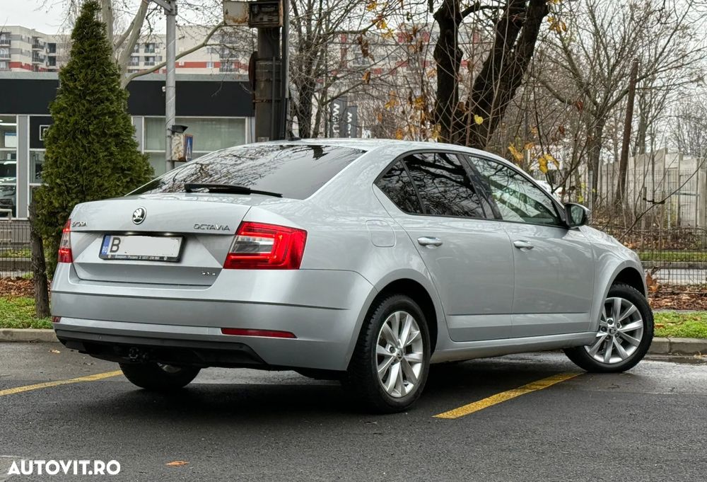 Skoda Octavia 2.0 TDI 4x4 DSG Style - 4