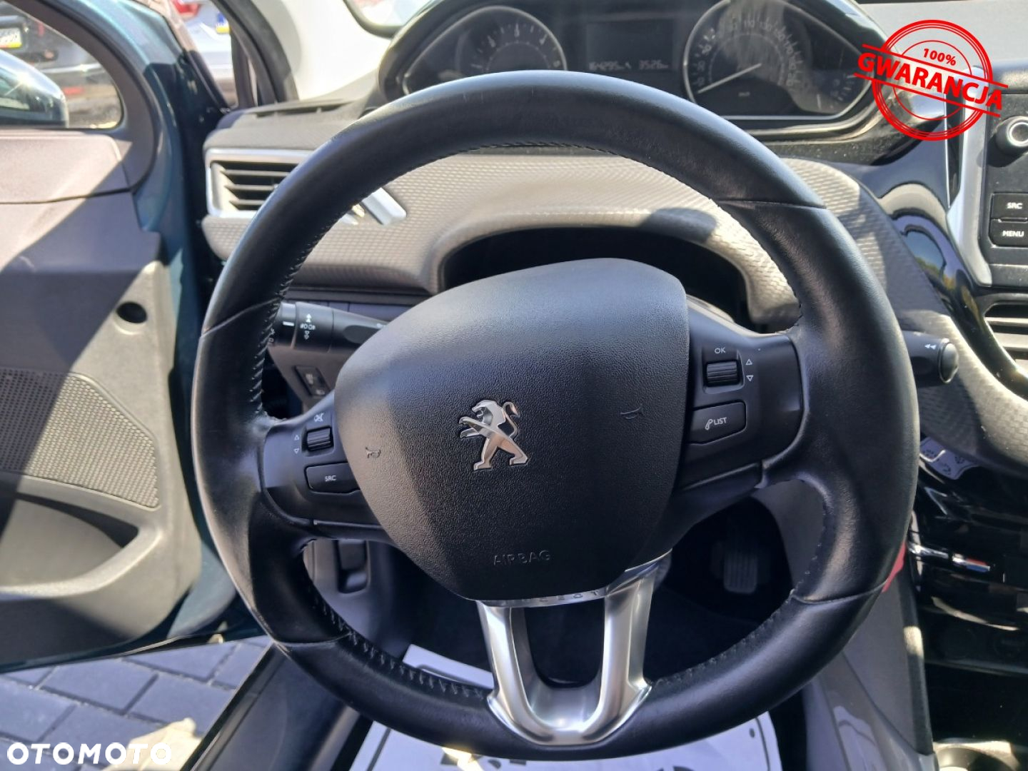 Peugeot 2008 - 23