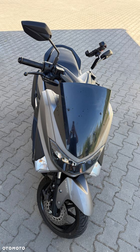 Yamaha NMAX - 7
