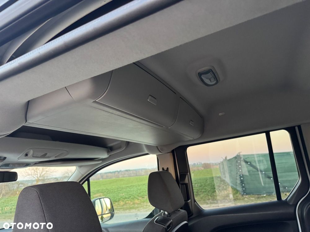 Ford Tourneo Connect 1.0 EcoBoost Start-Stop Titanium - 15